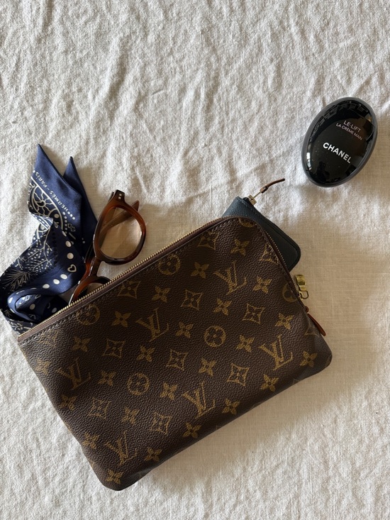 Louis Vuitton Handbags - Louis Vuitton Etui Voyage PM